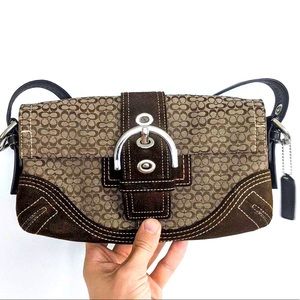⭐️ Coach ⭐️ Suede & Leather Vintage Shoulder Bag